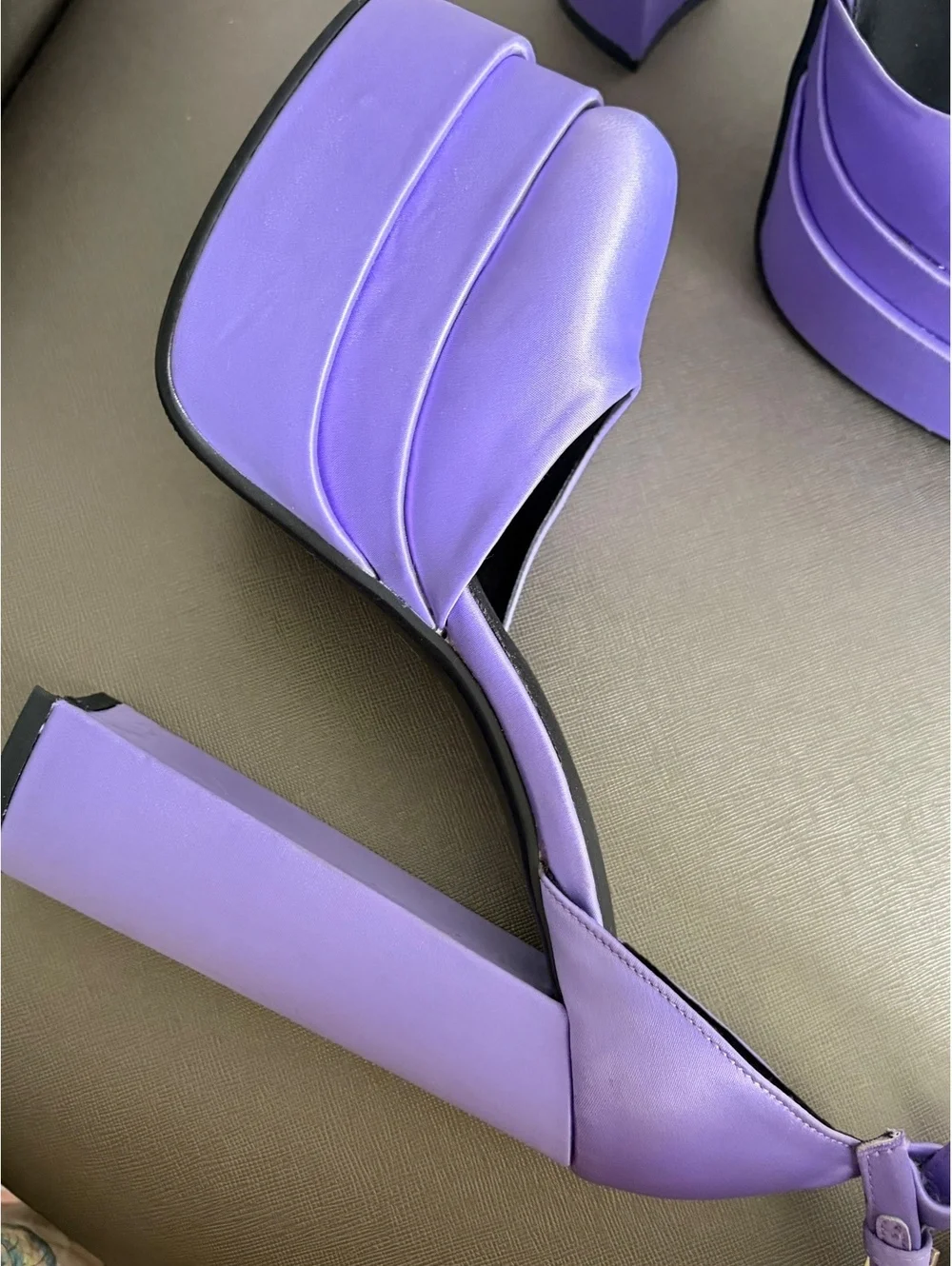Y2K Purple Satin Platform Heels Size 8 Rhinestone Chunky High Heels